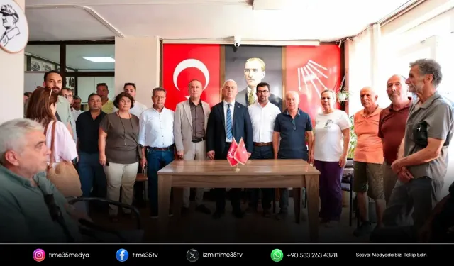 Bergama'da toplu istifa! Başkan ve meclis üyeleri YENİ Parti'de