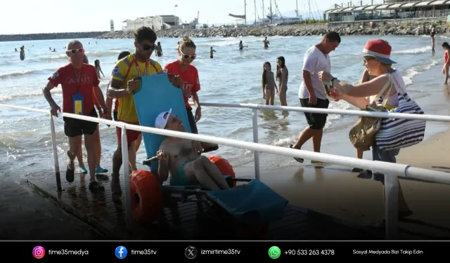 Kuşadası’nda engelsiz deniz keyfi