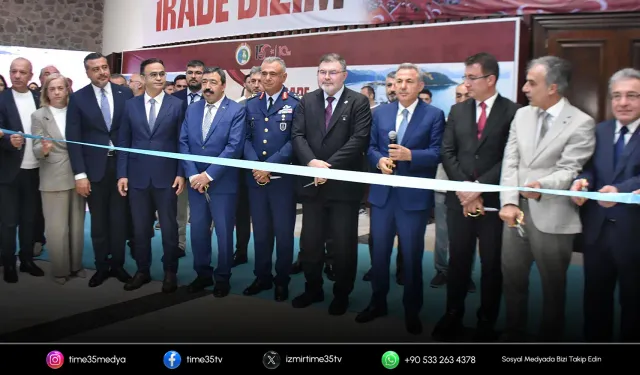 İzmir'de 15 Temmuz Dijital Deneyim Merkezi açıldı