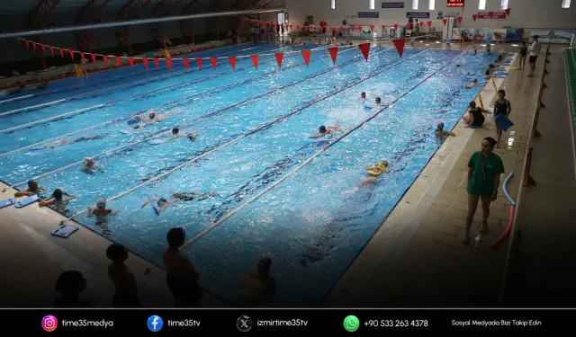 Karşıyaka'da yüzme sezonu dolu dolu başladı