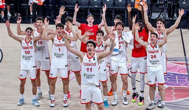 U17 Erkek Milli Basketbol Takımı çeyrek finalde