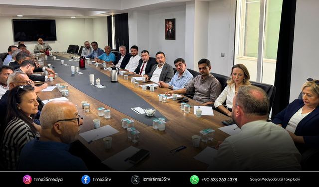 CHP İzmir'de yeni görev dağılımı belli oldu
