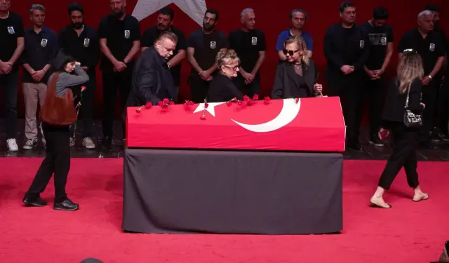 Zihni Göktay için duygusal veda töreni