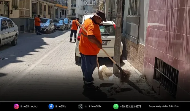 Efeler’de temizlik ekiplerinden yoğun mesai
