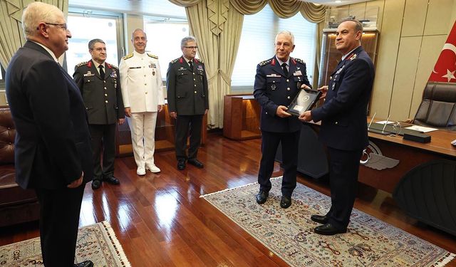Hava Kuvvetleri Komutanlığı'nda devir teslim