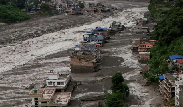 Nepal’de selde bilanço ağırlaşıyor