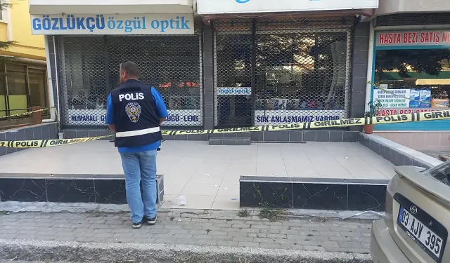 Üçüncü kattan düşen kadın hayatını kaybetti