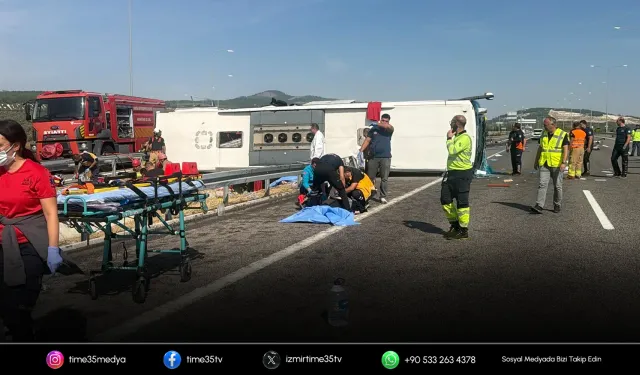 Manisa'da tur otobüsü ile TIR çarpıştı: 11 ölü, 27 yaralı