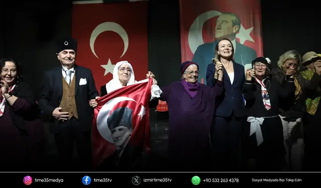 Konak’ın çınarlarından unutulmaz Cumhuriyet gösterisi