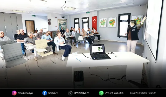 Efes Selçuk’ta zeytin üreticilerine budama eğitimi