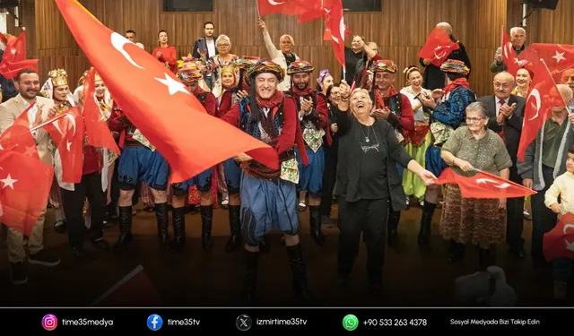 Huzurevinde coşkulu 29 Ekim balosu