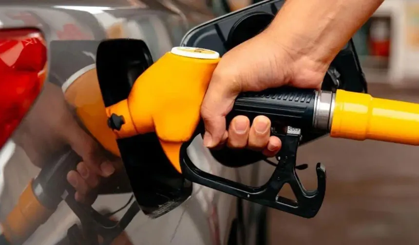 Benzine Cumartesi gününden itibaren zam geliyor