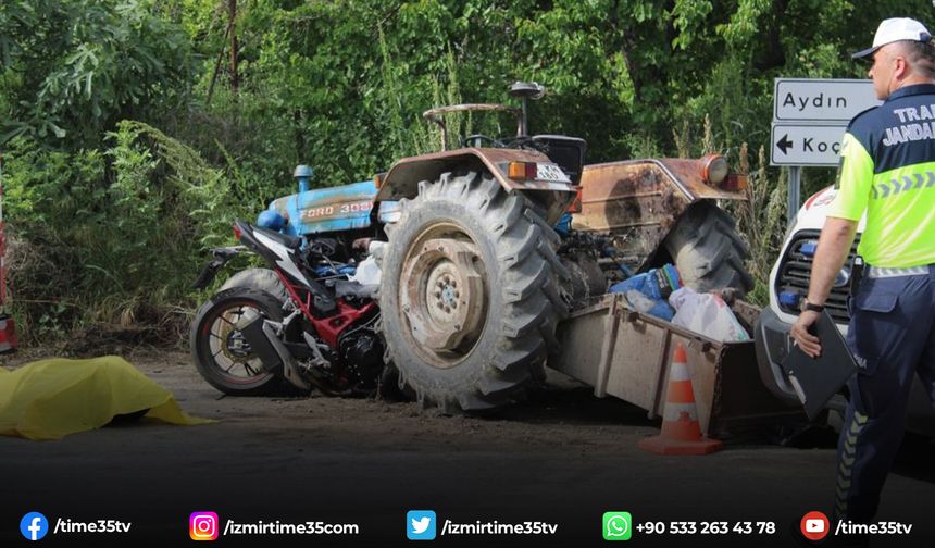 Motosiklet traktöre ok gibi saplandı: 3 ölü