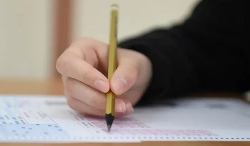 LGS kapsamındaki merkezi sınavın ilk oturumu başladı