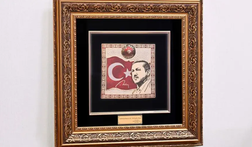 Bahçeli'den Cumhurbaşkanı Erdoğan'a hediye