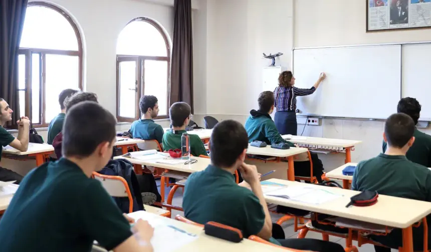 Öğretmenlerin yer değiştirme takvimleri açıklandı