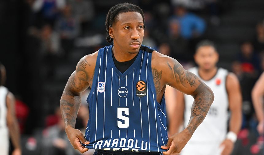 Anadolu Efes’ten farklı galibiyet