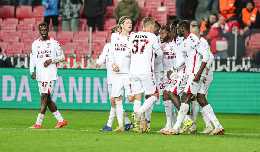 Samsunspor Shkendija’yı 4 golle geçerek turladı