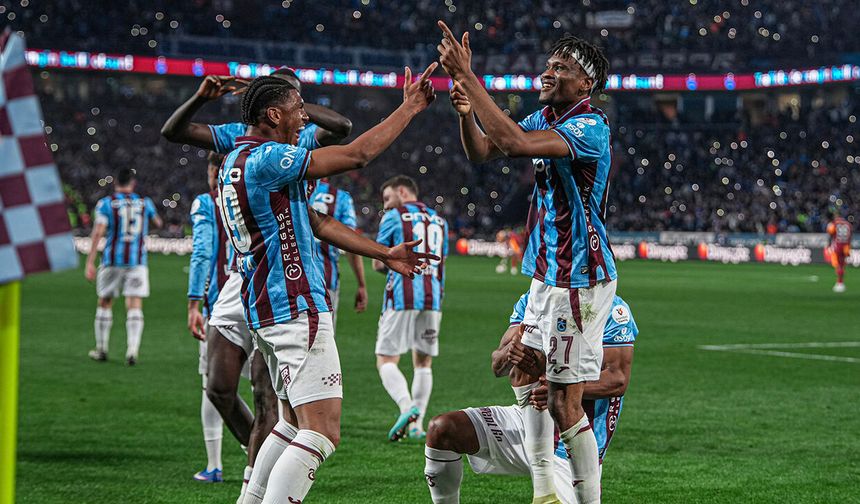 Trabzonspor Galatasaray’ı mağlup etti yarış kızıştı