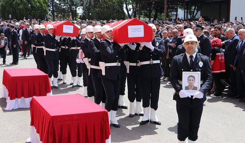 Şehit polisler son yolculuklarına uğurlandı