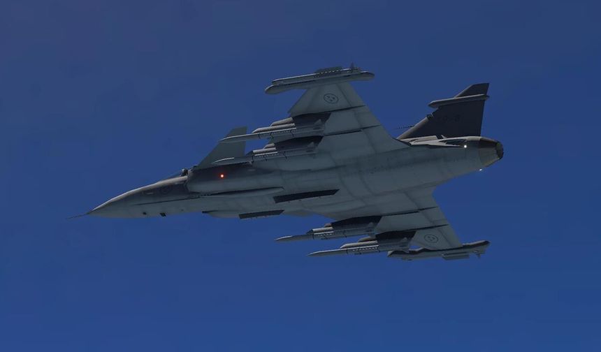 Macaristan'da savaş uçağı düştü