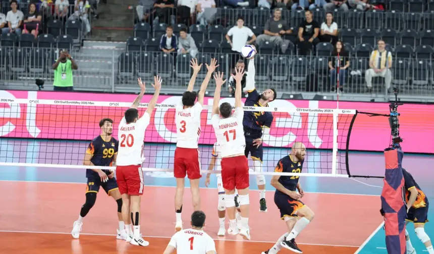 A Milli Erkek Voleybol Takımı, Romanya'ya kaybetti
