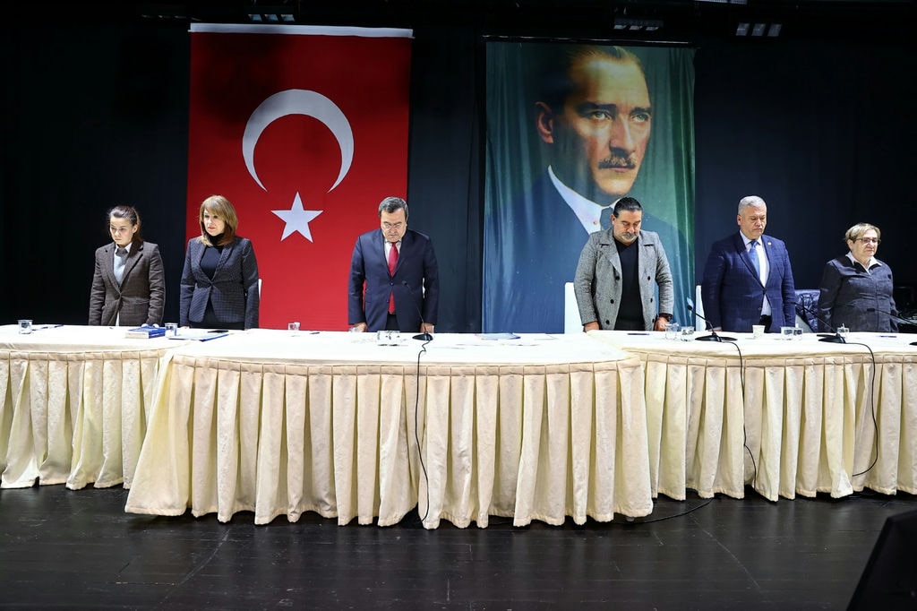 Konak Belediye Meclisi yılın ilk toplantısını gerçekleştirdi (8)