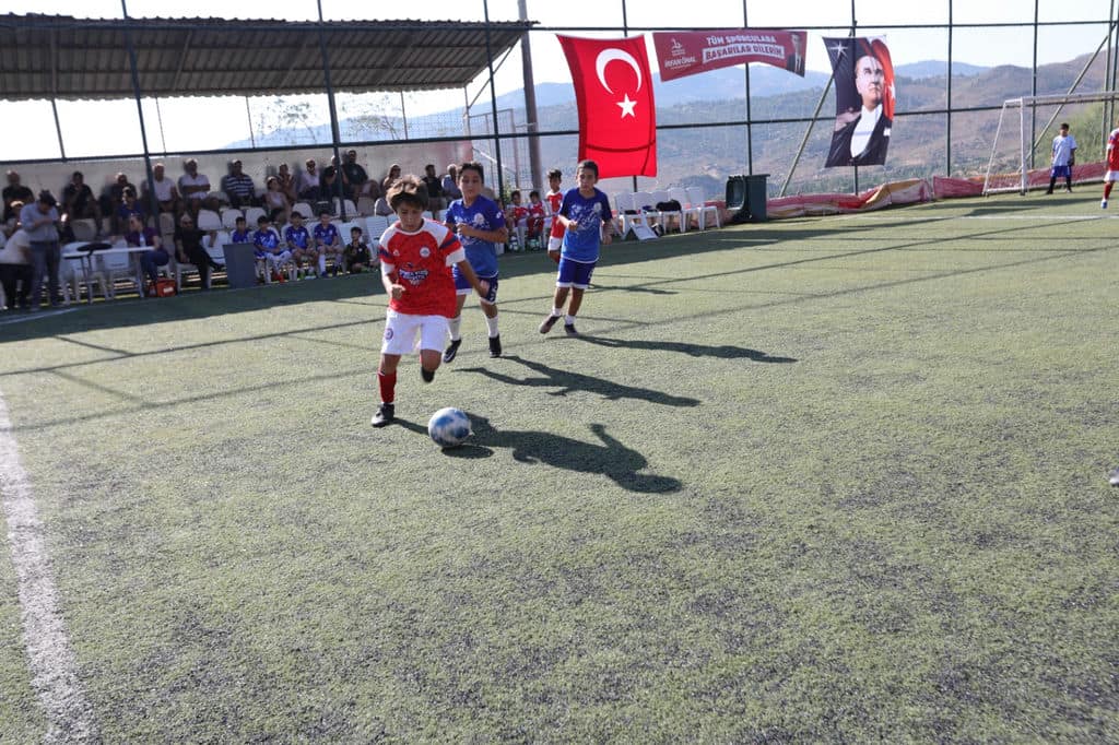 Bayraklı’da U 12 Cup Futbol Turnuvası Heyecanı (5)