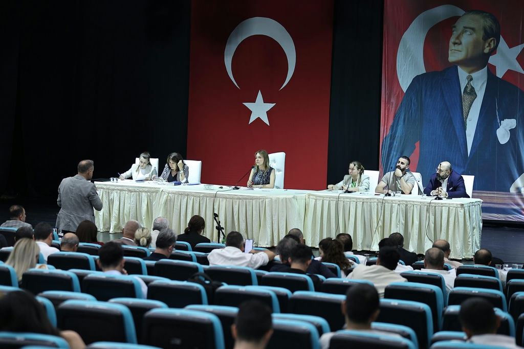 Konak Belediye Meclisi Temmuz Ayı Toplantısını Gerçekleştirdi (4)