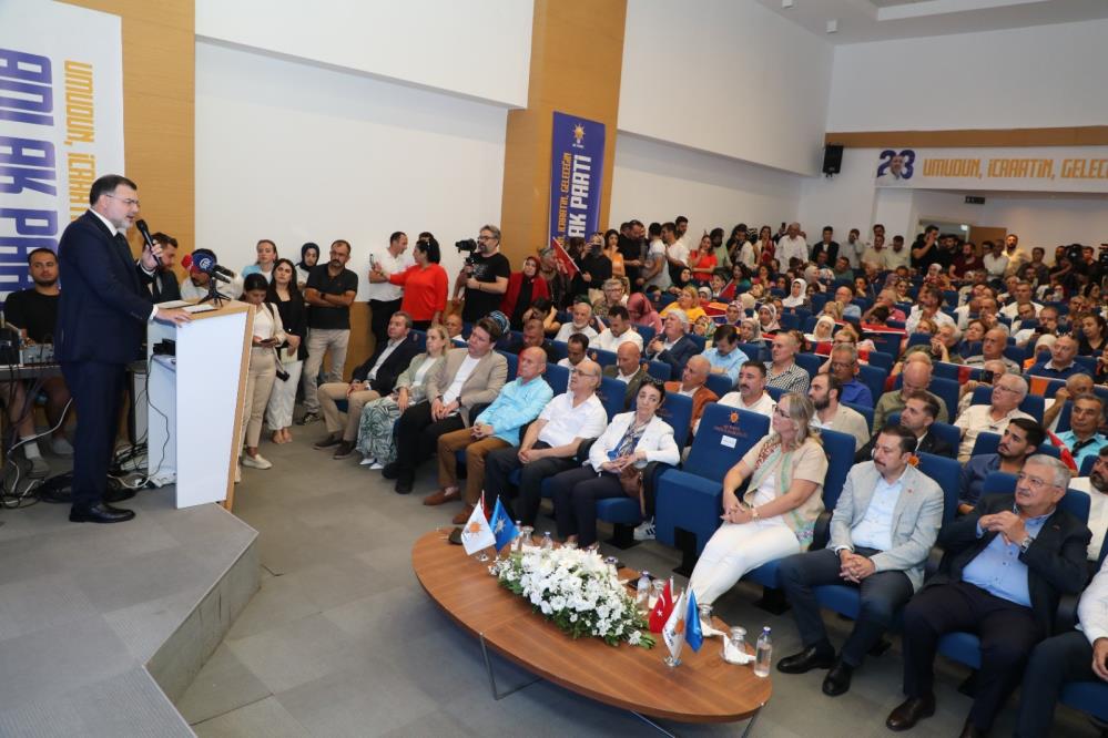 İzmir'de Ak Parti'nin 23. Kuruluş Yıl Dönümü Kutlandı 3