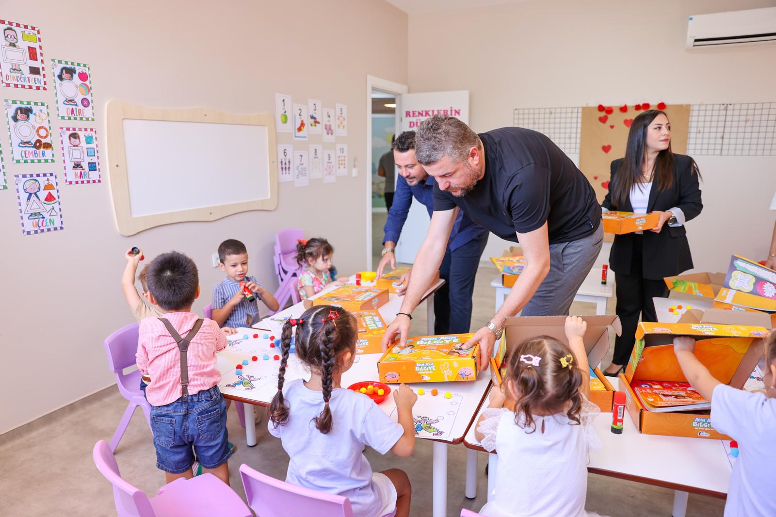 Buca Çınar Anaokulu Kitap Seti Dağıtım 05