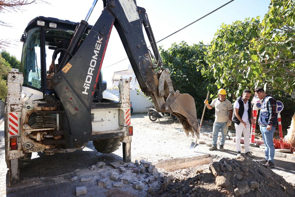 Çeşme’de Doğal Gaz Çalışmalarında Ilk Kazma Vuruldu 6