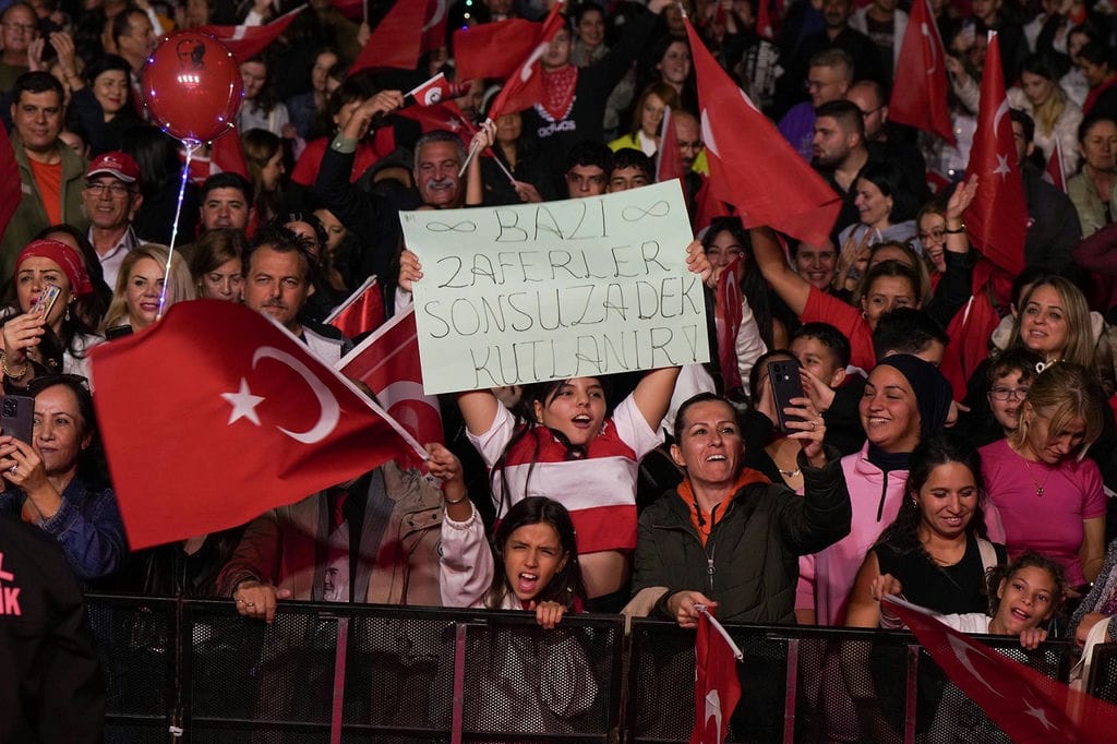 Cumhuriyet’in 101. Yılı Gaziemir’de Coşkuyla Kutlandı (9)