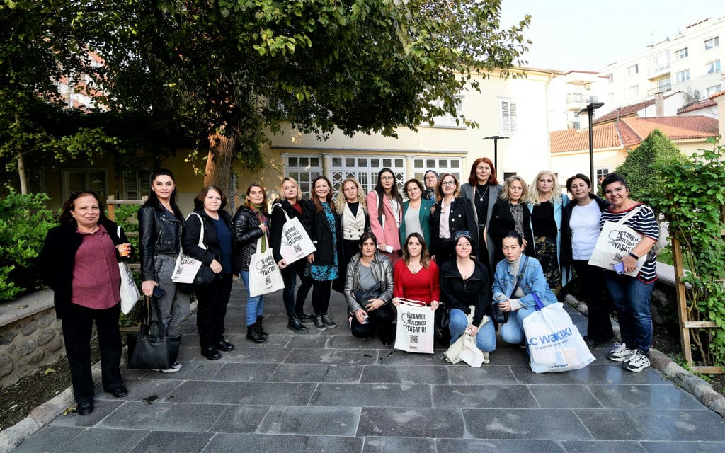 Yağmur Yurdakul Özkan Necmiye Ece Uncu (6)