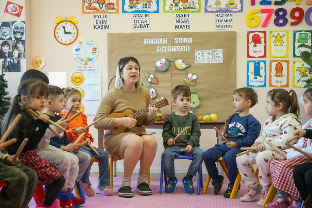 Konak’ta ‘Mutlu Çocuklar Oyun Evleri’ Ile Çocuklar Da Anneler De Mutlu (5)