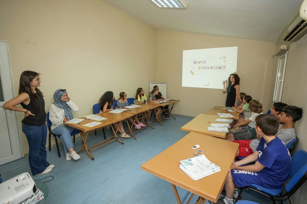 Gaziemirli Kadınların Dayanışma Ve Destek Kapısı Kadın Danışma Merkezi (7)