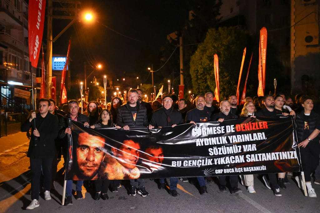 Buca'da Üç Fidan Için Anma Töreni (6)