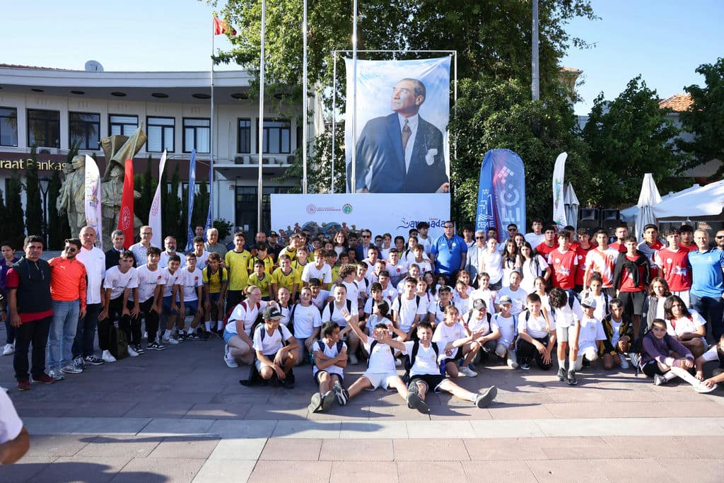 Çeşme’de, 18. Yarımada Spor Oyunları Başladı 2