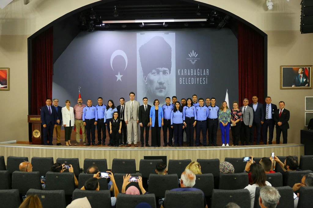 Karabağlar Belediyesi Memurlar Yemin (2)