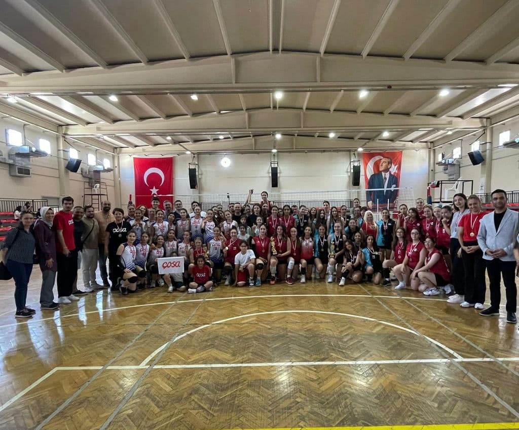 Voleybol Toplu Fotoğraf