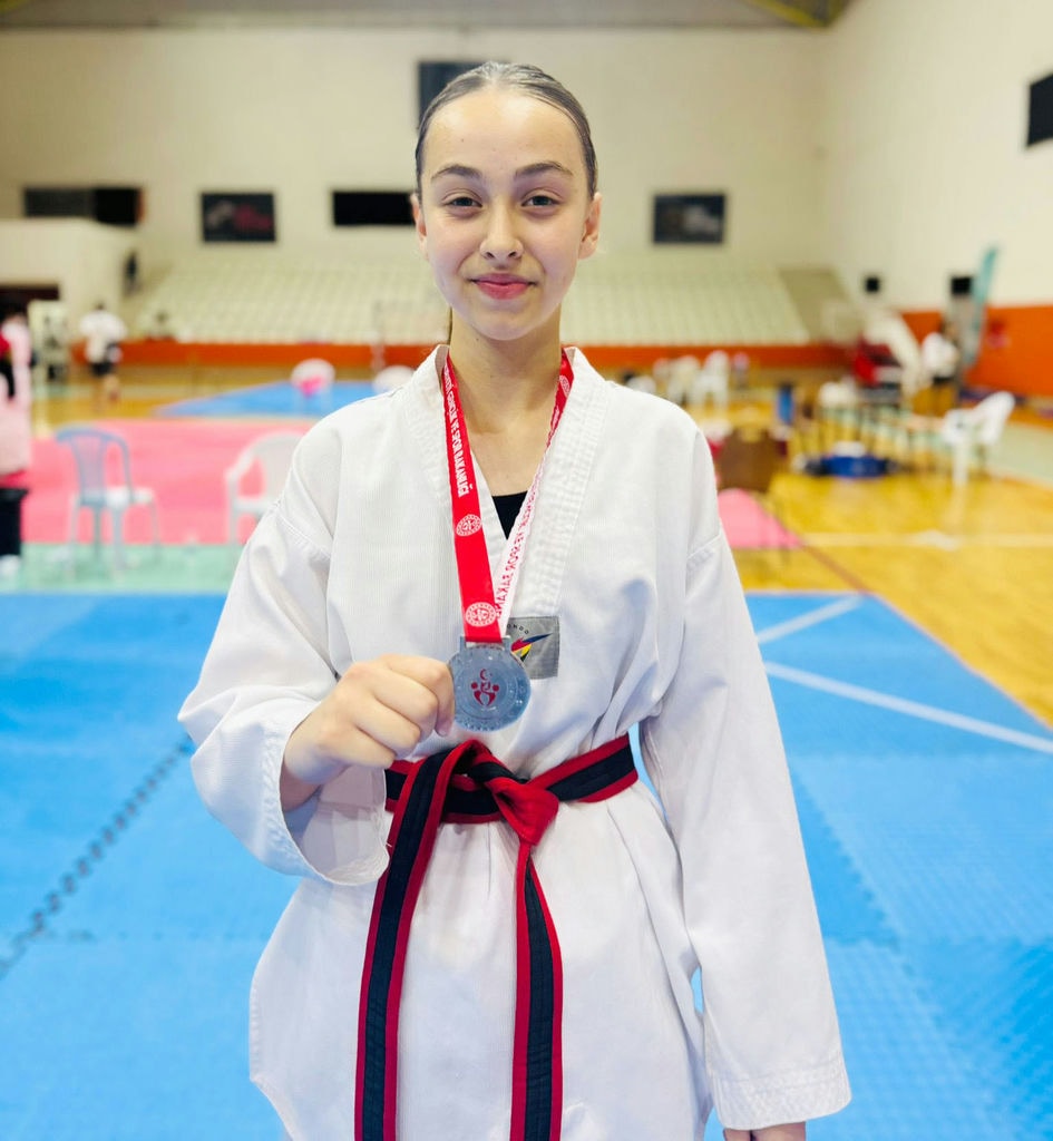İzmir Taekwondo Müsabakalarında Aliağa’dan 20 Madalya Sevinci (1)