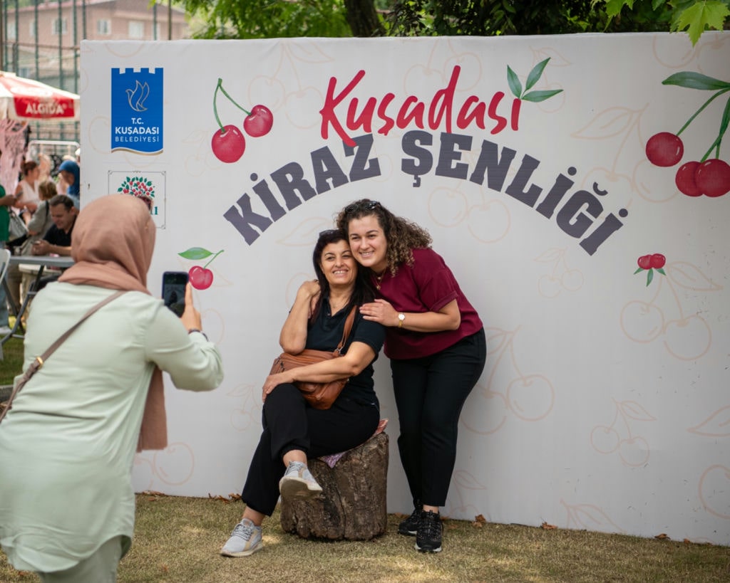 K İ R A Z F E S T İ V A L İ 10