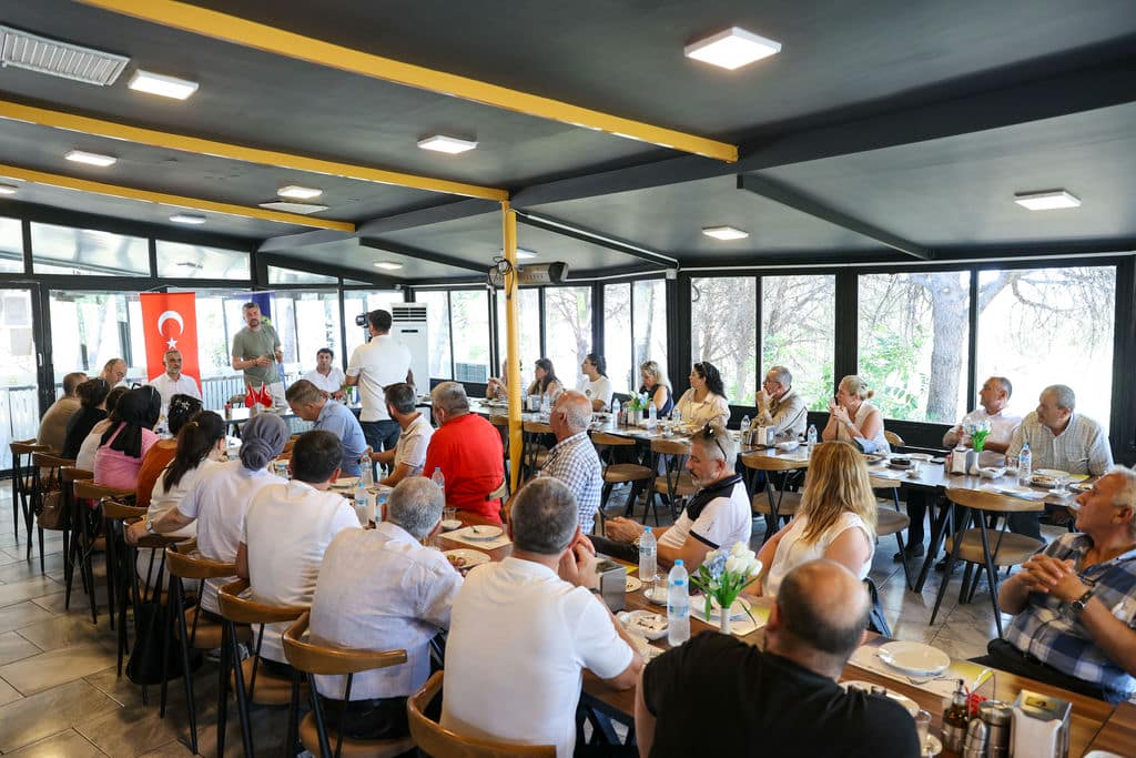 Başkan Görkem Duman Muhtarlarla Buluştu (4)