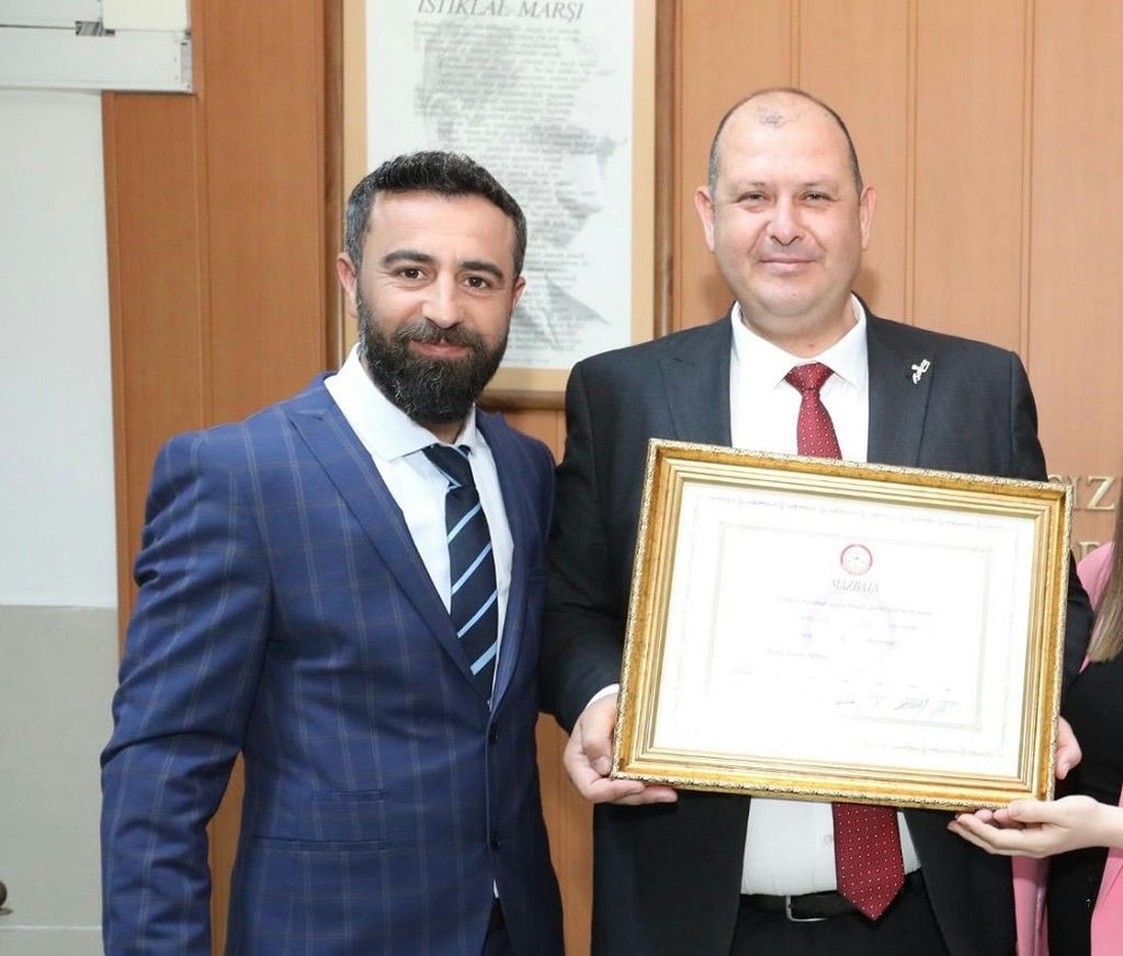 Başkan Ve Başkan Yardımcısı (2)