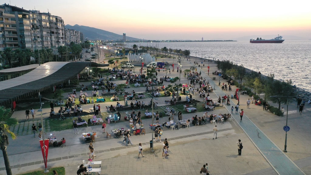 Gece Kermesi, Karantina Meydanı’na Renk Kattı (3)