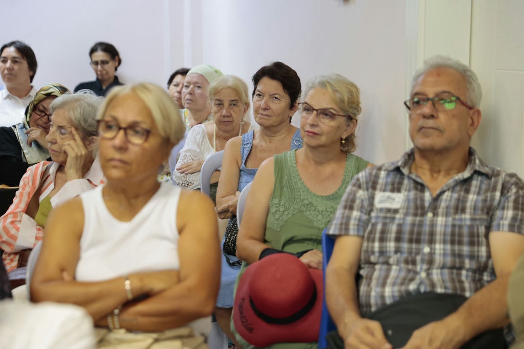 Konak’ın İleri Yaş Merkezi’nde Kuşaklararası Iletişim Semineri (4)