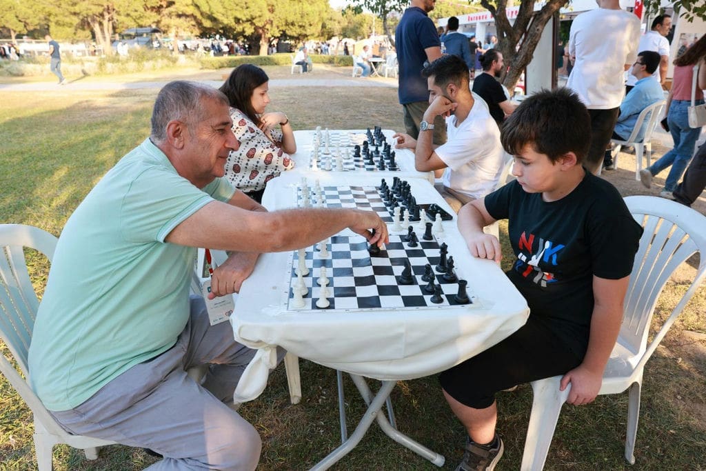 Bayraklı Belediyesinden İzmir Fuarı’na Muhteşem Final (8)
