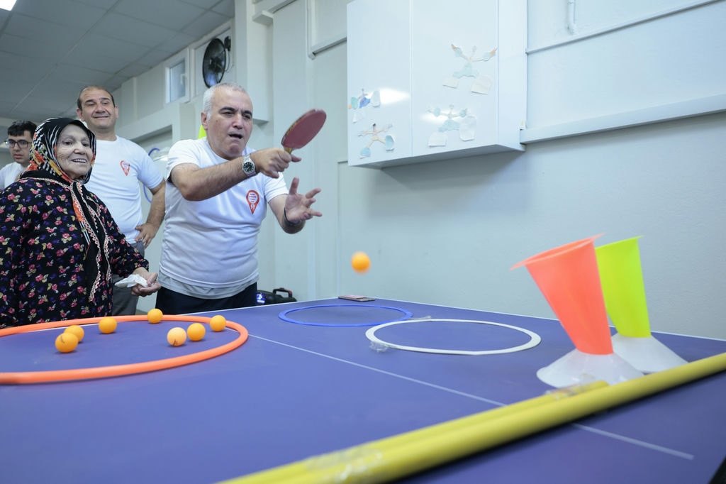 Konak Engelsiz Yaşam Köyü’nün Çocuk Yürekli Abisi (6)