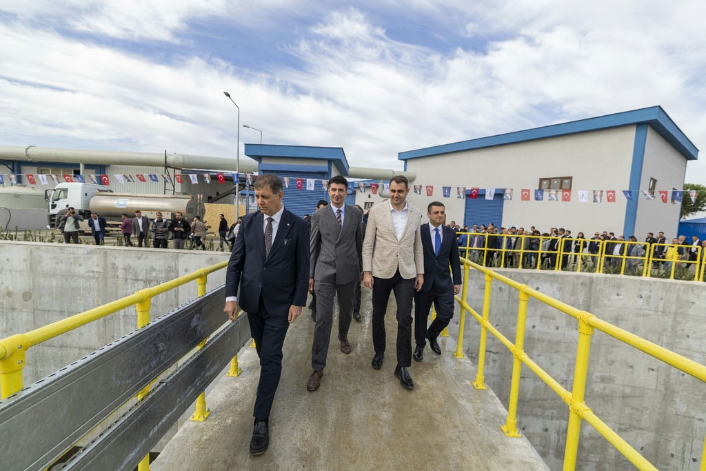 31.10.2025 4218232C A869 411C 902A 00Caa220D345