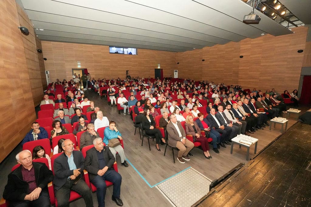 Atatürk Ve Cumhuriyet Söyleşisi (2)